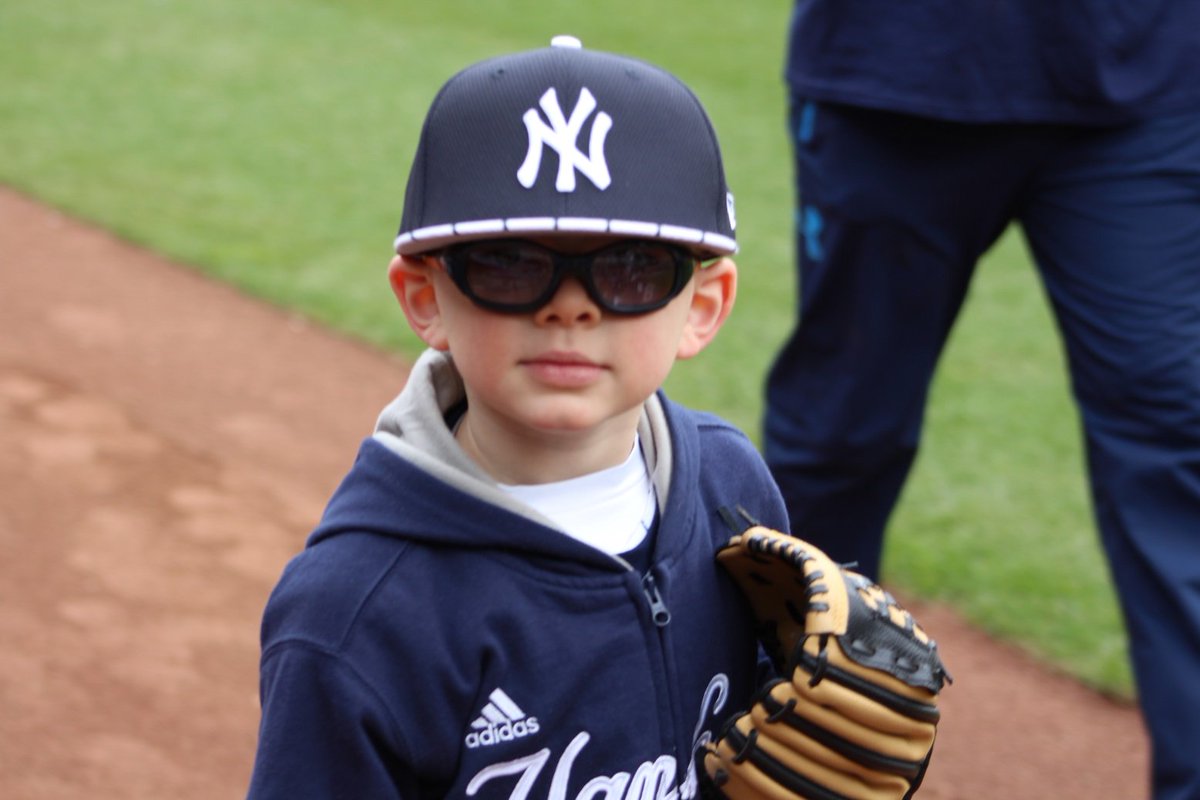 Yankees_Beisbol's tweet photo. ¡Se canta PLAY BALL en Yankee Stadium! #PoderYankee
Síguelo: https://t.co/63AGxNM4pp https://t.co/Zl1NdQsC4r