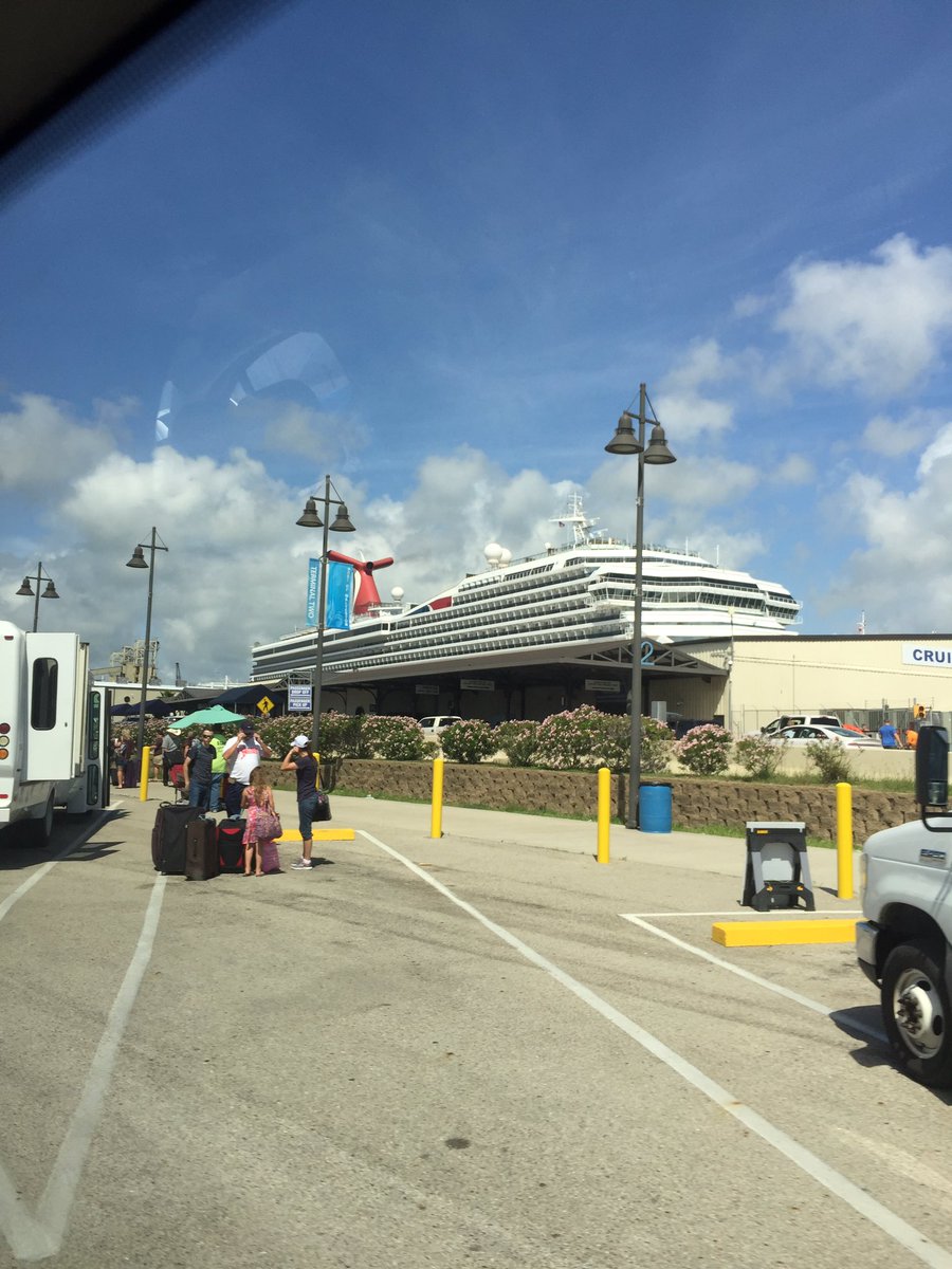 ProfanityPete's tweet photo. Cruise time! https://t.co/m88SA9CmvC