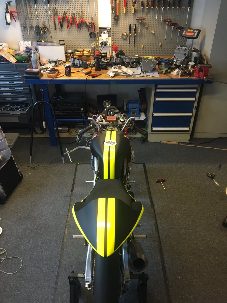 SimonJespersen's tweet photo. Small look for the design this year🤣😛 https://t.co/2dxFfsGplb