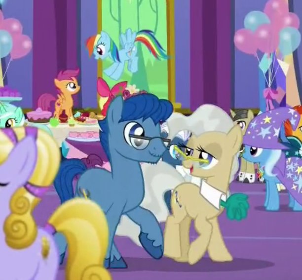 VoteHorse's tweet photo. OH COME ON!  Crappy Former Mayors with mane lice get invited but not the current and best Mayor in Ponyville's history? https://t.co/CdIUrPHp9K