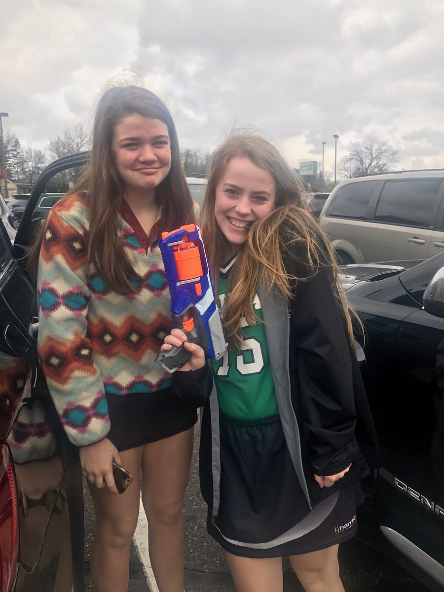 PowerRangerNerf's tweet photo. see ya next week! kill #2 was pure luck @SophomoreNerf16 https://t.co/pnIRyqwWsN