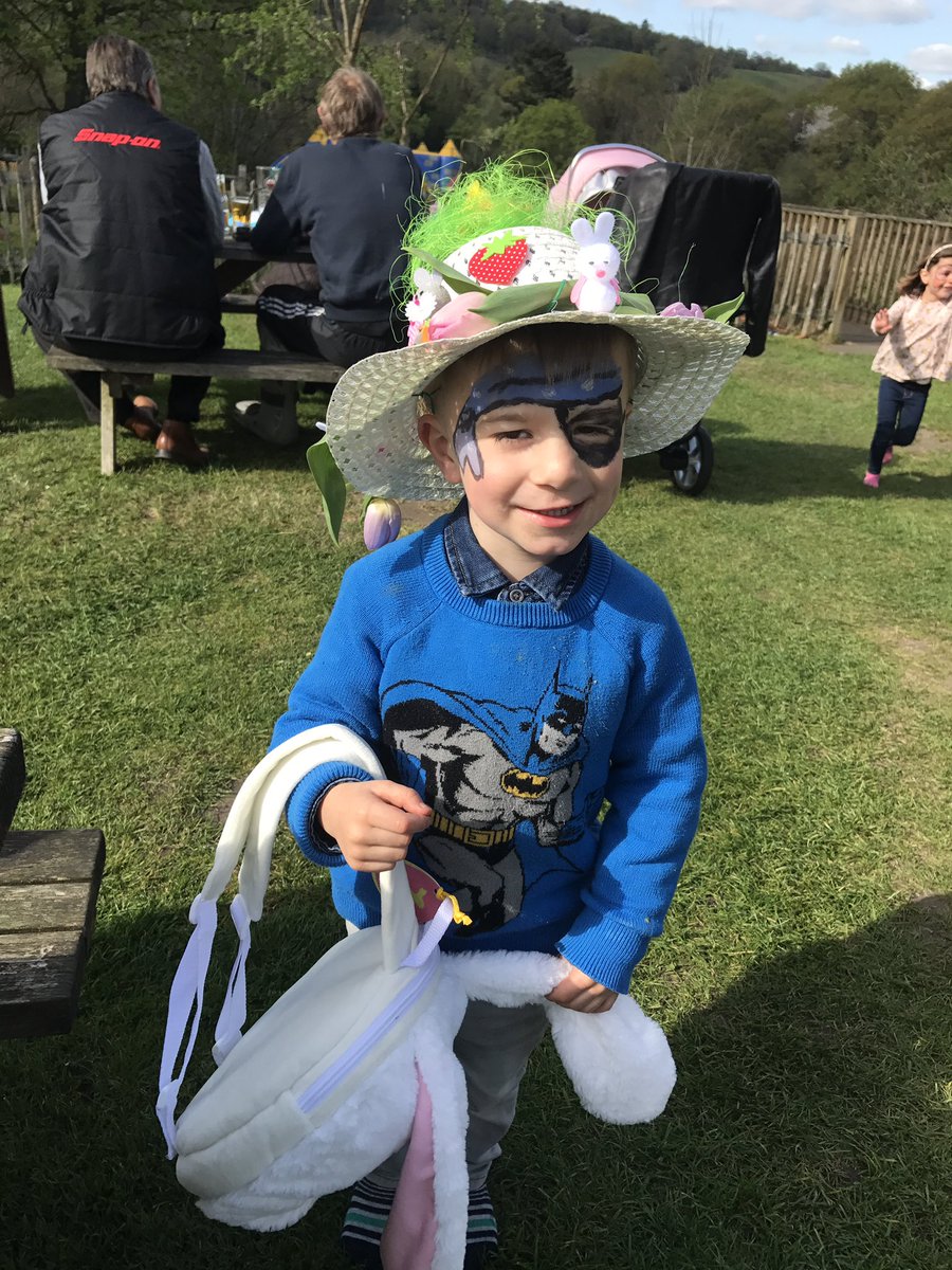 simon_kelso's tweet photo. Percy arms bonnet winner 2017 #lovemylocal https://t.co/KnrV2Q6vM9
