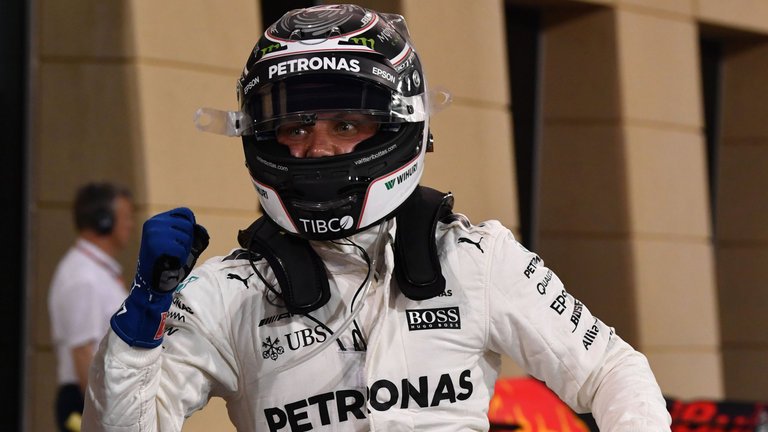 SkySportsF1's tweet photo. WATCH: How did Valtteri Bottas beat Lewis Hamilton to pole in Bahrain? https://t.co/yTPHwVZvcr https://t.co/Rh8f6kBIMh