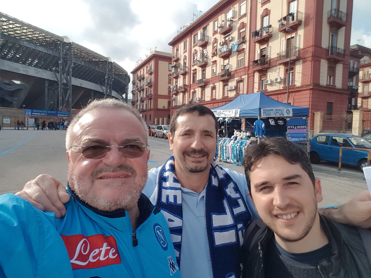 2803gio's tweet image. Fuori allo stadio San Paolo di Napoli