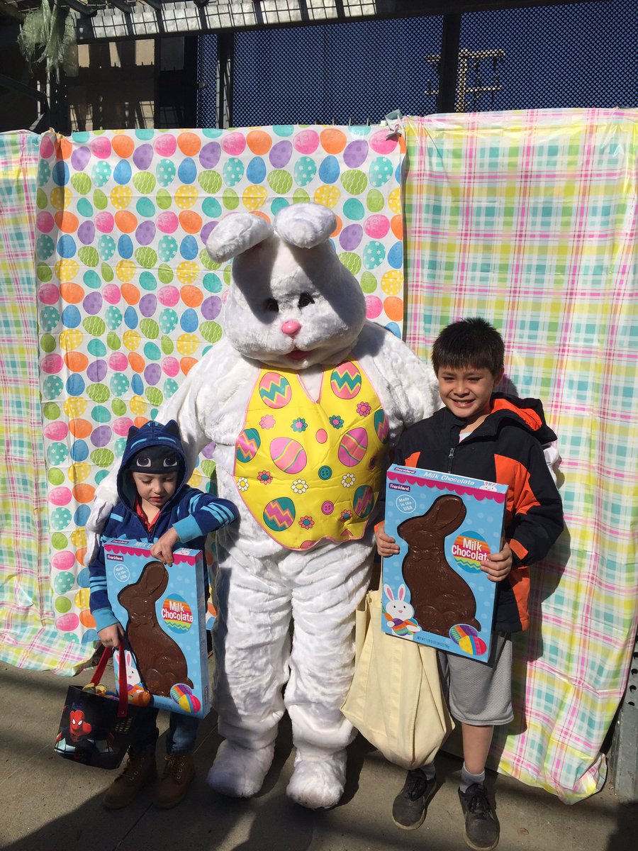 rnstonecowgirl's tweet photo. #8539 #Easter #HomeDepot @long_zacklong @whipplenh @Lisachiras Littleton Home Depot annual Easter Egg Hunt https://t.co/5EY7YZj4g3