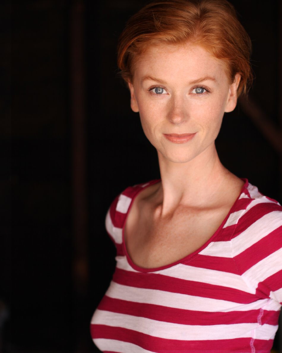    Happy birthday to the amazing actress Fay Masterson! ¡Feliz cumpleaños 