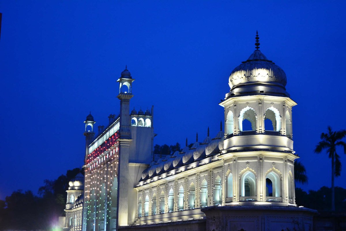 LUCKNOW_CITY's tweet photo. Lucknow the most beautiful city https://t.co/5cl3SQkH3R
