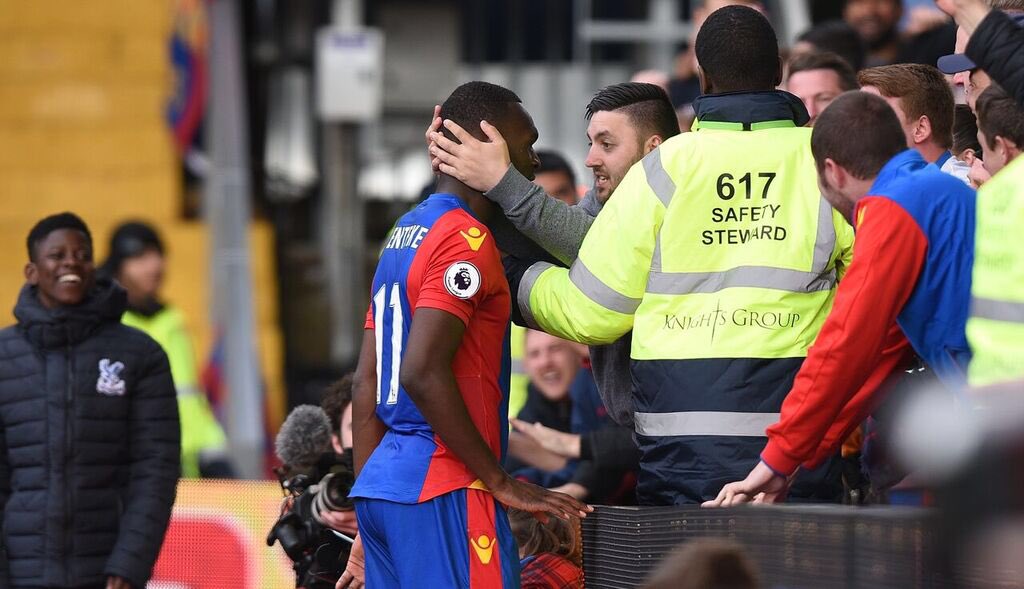 Christian Benteke tweet media