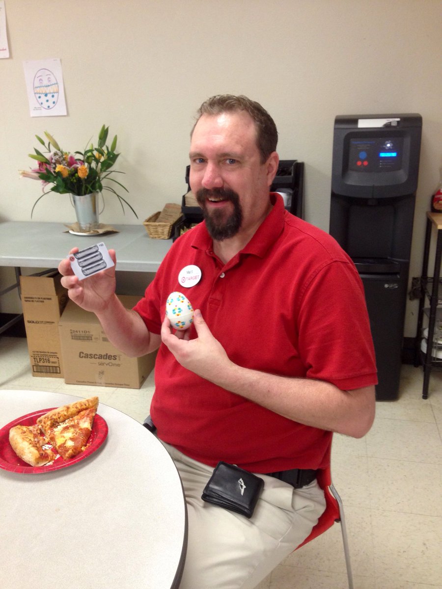 MMederos2's tweet photo. Easter pizza and prizes for the team! #TeamAppreciation #T0677
@CarlieMSalazar @Ricky_Fair_TGT https://t.co/q0BwzHDqKq