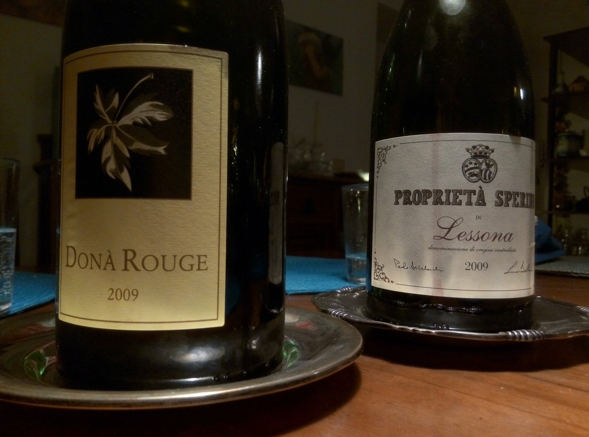 ndesenzani's tweet photo. molto interessante: due vini così diversi, ma nello stesso elitarissimo campionato! https://t.co/PVslN33mBW