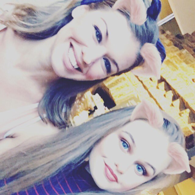 rhianivy82's tweet photo. #EasterSaturday with my girl #familytime #reditch https://t.co/fapxDQmE8E