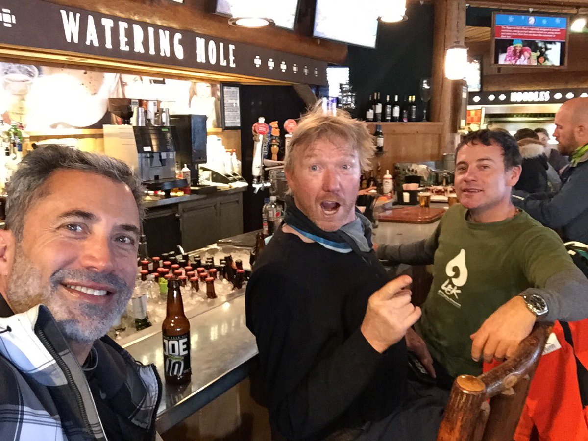 jarafide's tweet photo. Good Friends. Perfect skiing 👌🏻⛷🍻 https://t.co/btxy2IWSgR