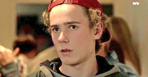 SkamLatinoA's tweet photo. Este paralelo me dio justo en el cora 💔 x1000 https://t.co/buII9qEO3k