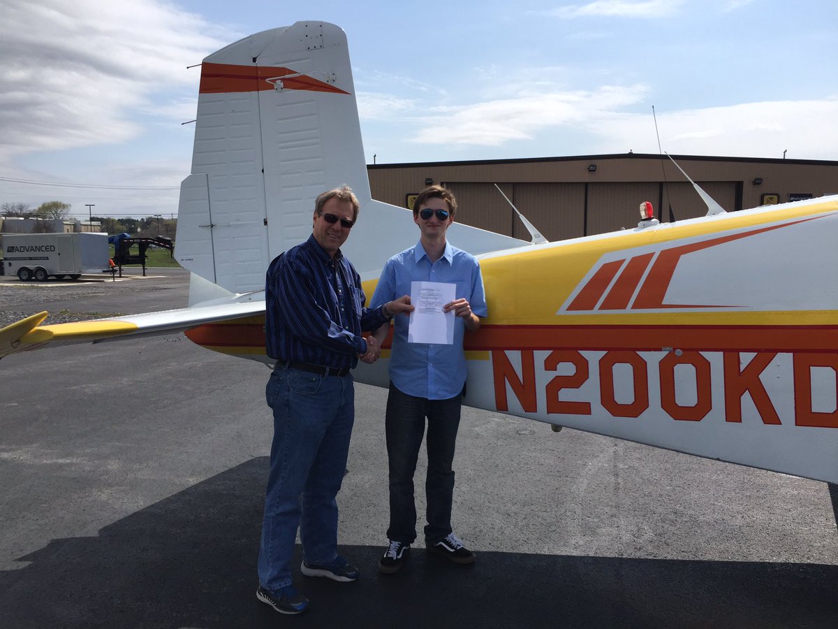 Pilot1Bill's tweet photo. Congratulations to my son Glen Atwood who moments ago became the the world's newest Commercial Pilot with a multi-engine rating! Very proud! https://t.co/n102ceTEXE
