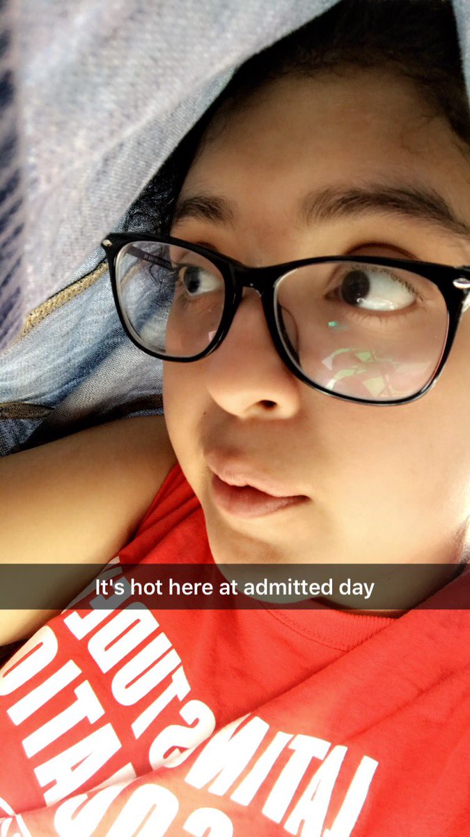 aztec_athena's tweet photo. It's incredibly hot today but I'm loving the vibes at #morganstate #admittedday. https://t.co/elRPj6AUVY