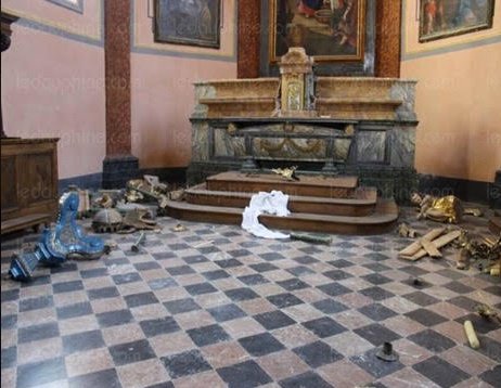 chibani34130's tweet photo. 104églises profanées en 4 mois, et nos Gouvernants parlent d’Islamophobie ? https://t.co/mpOHZgyEGS