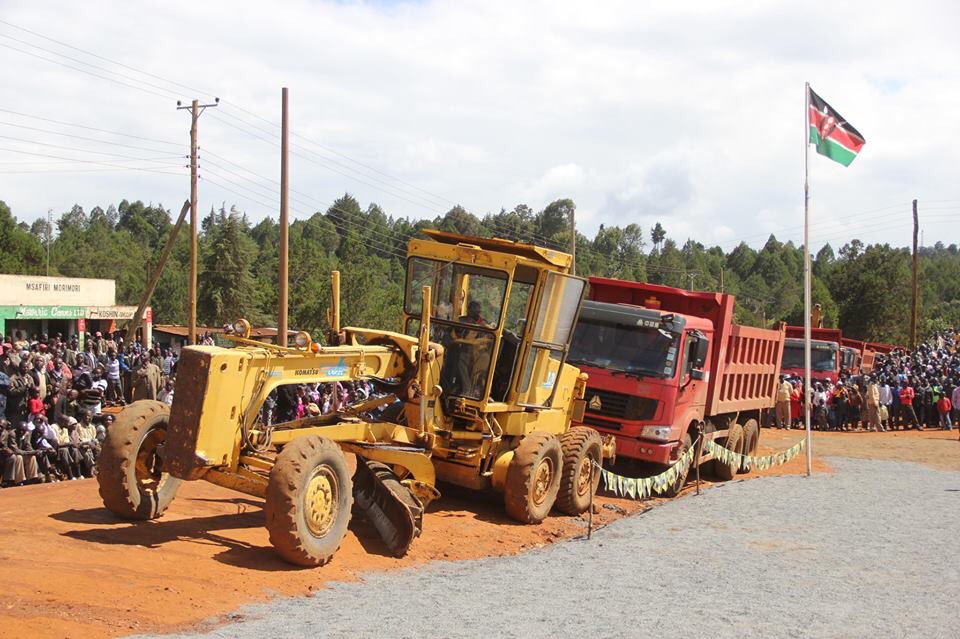 DonaldBKipkorir's tweet photo. Government Portal says a Kshs. 1.4B has been used to construct 7.7Km road from my village Cheptongei to Kapsowar: Kshs. 200m per KM! https://t.co/JFVsgwGAHe