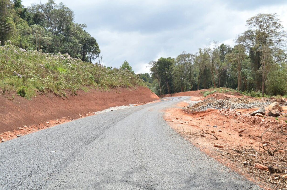 DonaldBKipkorir's tweet photo. Government Portal says a Kshs. 1.4B has been used to construct 7.7Km road from my village Cheptongei to Kapsowar: Kshs. 200m per KM! https://t.co/JFVsgwGAHe