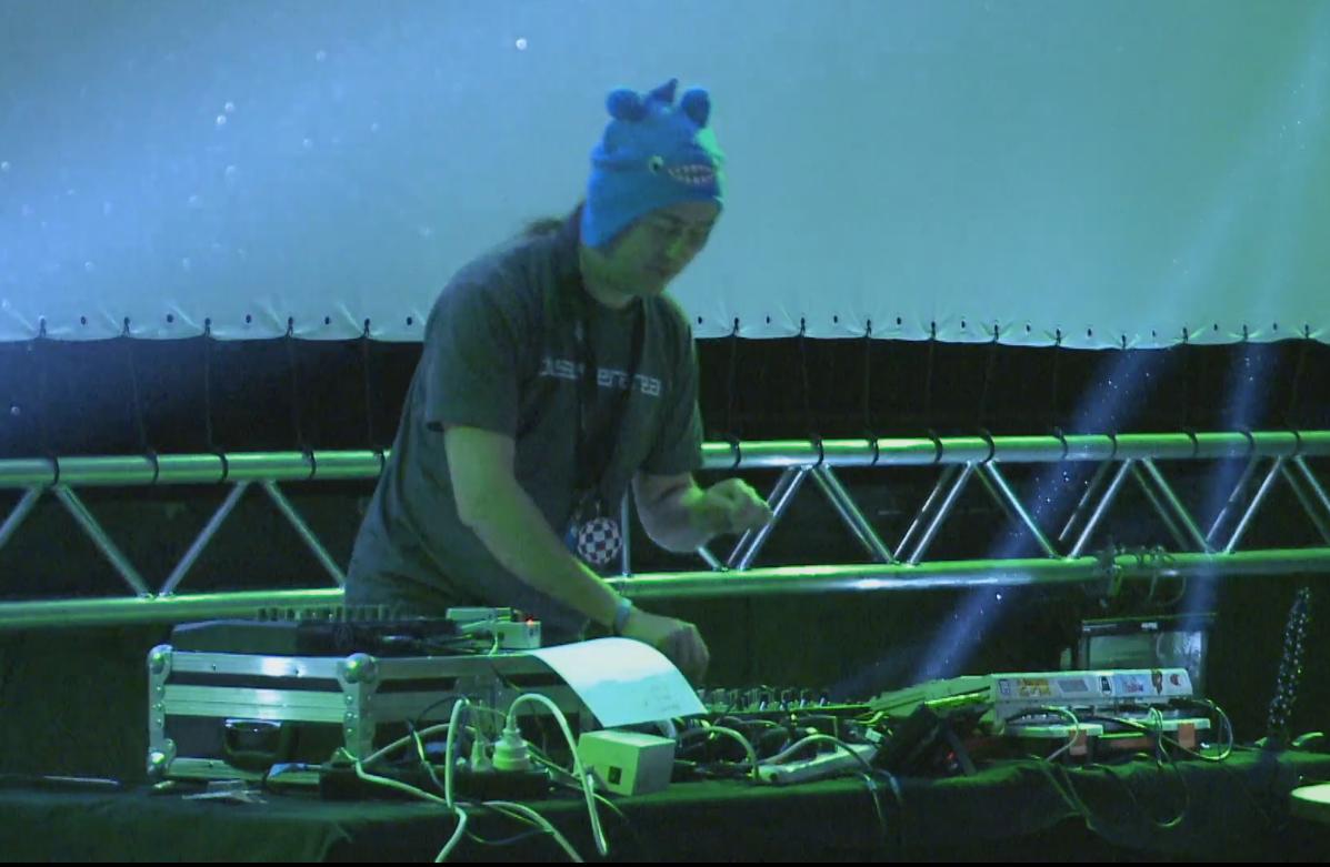 VingTroiSeize's tweet photo. Amigaaaaaa #commodore #cbm #chiptune #ctrix #retrogaming #retrocomputing #8bit #80s #90s #REvision2017 #demoscene #demoparty @revision_party https://t.co/shyTLa63b4