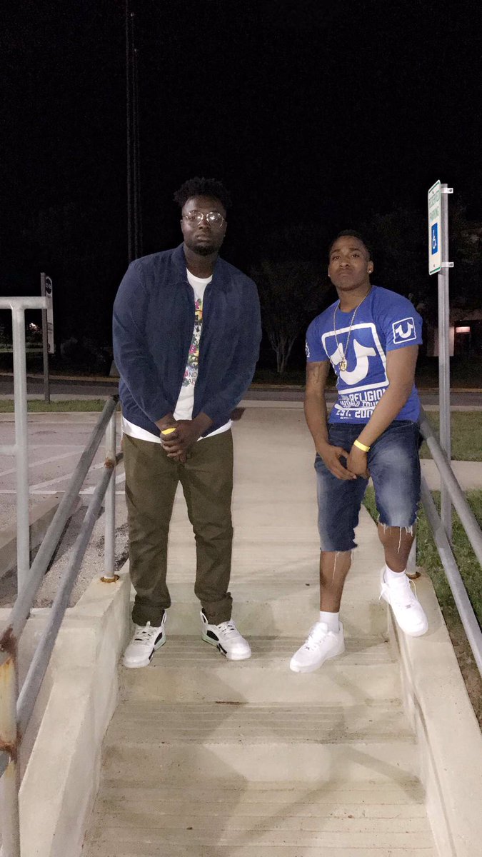 sauccelijuwon's tweet photo. #Jumanji Night @Moneyyboy_Ju https://t.co/PaLMVeC30Z