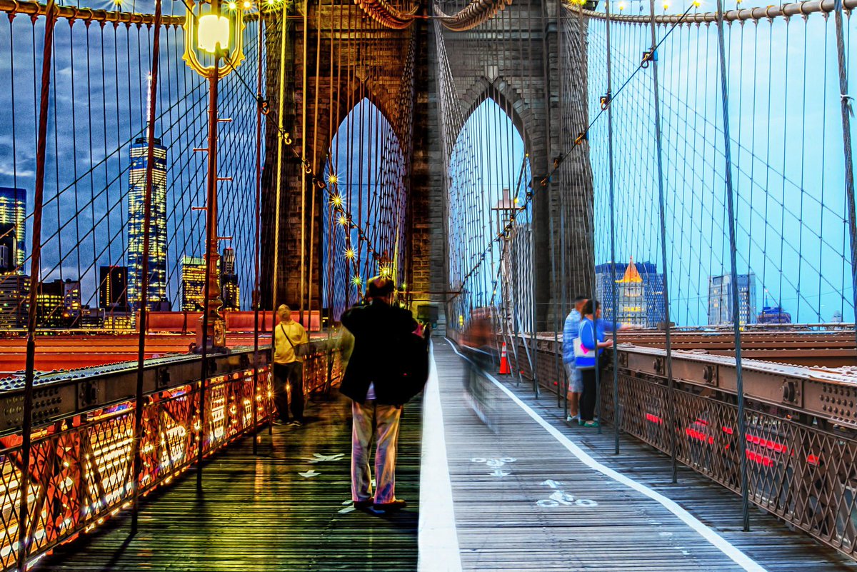 ArtexpoNewYork's tweet photo. Day and Night // Beyti Barbaros #GalleryPreview #ArtexpoNewYork https://t.co/6sqOgnJ5od
