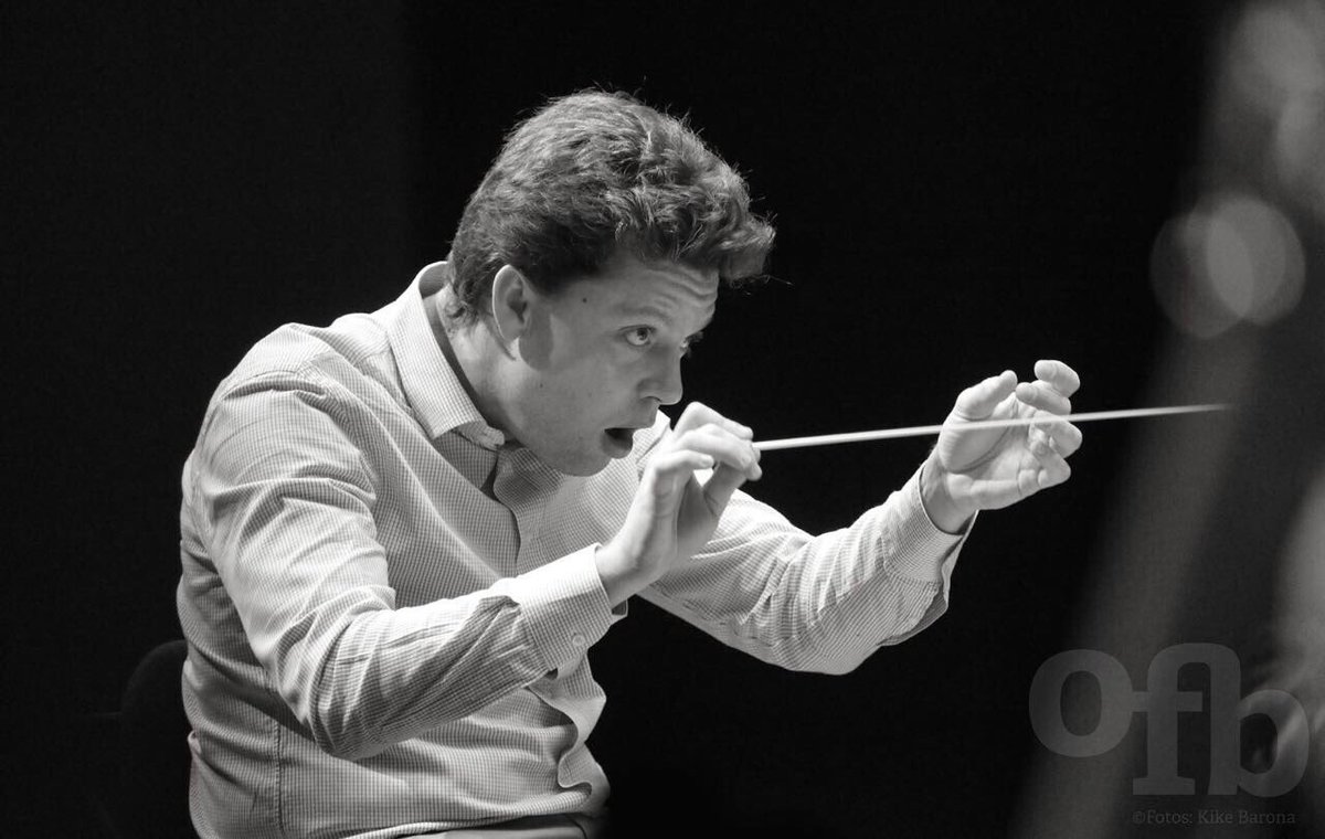 Orquesta Filarmónica de Bogotá (@filarmonibogota) on Twitter photo Con Julian Rachlin en la batuta, la #FusiónFilarmónicaJuvenil interpretará obras de Tchaikovsky y Músorgsky hoy 5 pm. en el <a href="/TeatroJEGaitan/">T.JorgeEliécerGaitán</a> Con Julian Rachlin en la batuta, la #FusiónFilarmónicaJuvenil interpretará obras de Tchaikovsky y Músorgsky hoy 5 pm. en el <a href="/TeatroJEGaitan/">T.JorgeEliécerGaitán</a>