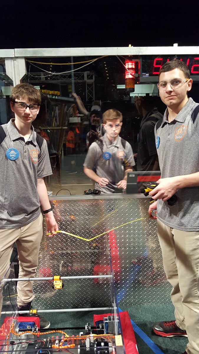 dangreen_FIRST's tweet photo. The 6th of our IL playoff teams (all our IL teams made it!) @Team5442, just before they set the high score in SF1 @ #frc7rr #omgrobots https://t.co/iZuOga59Ds