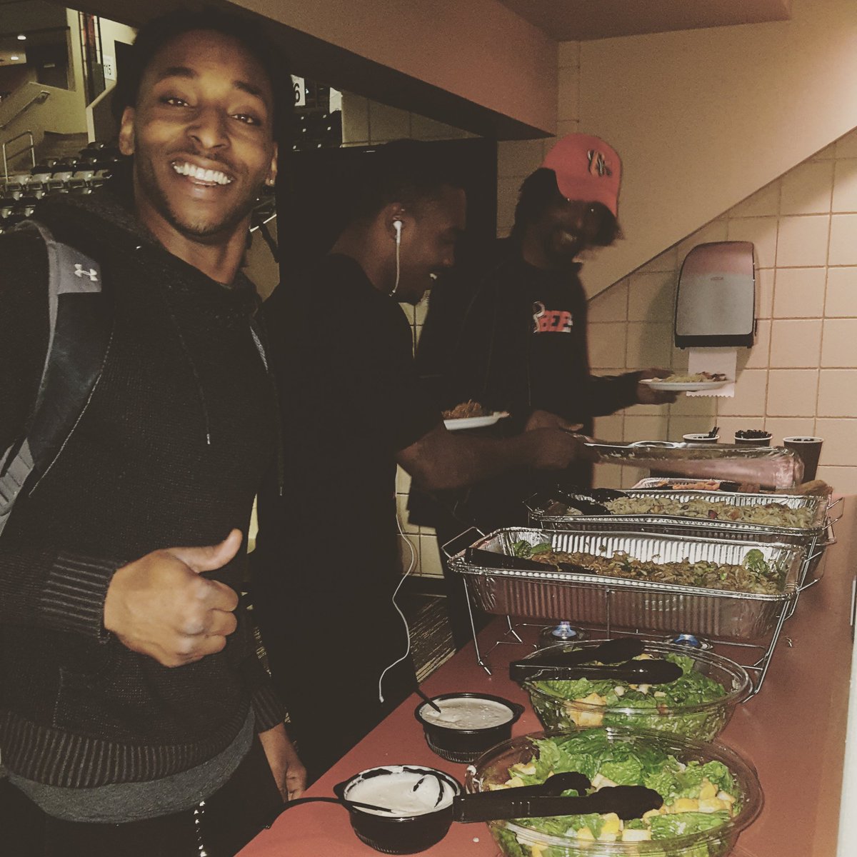 As the offical food sponsor of the @TheOmahaBeef we make sure to fuel up the team before the game tonight! #gameday #goforthewin #gobeef