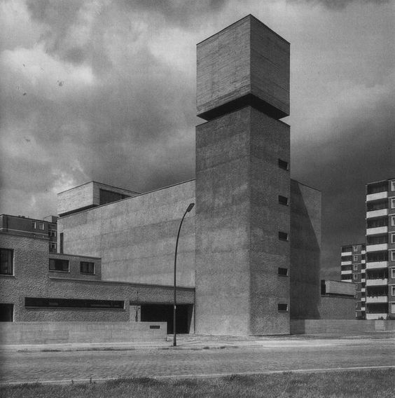 I_love_Berlin's tweet photo. Brutalism in Berlin. The St Agnes church, built in Kreuzberg from 1965 to 1967 by the architect Werner Düttmann. #Berlin #Architecture https://t.co/INBoKSnehP