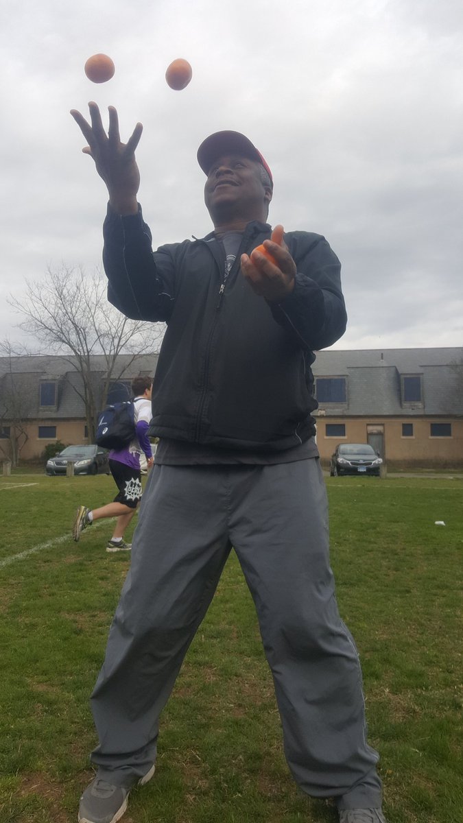 ScamUlti's tweet photo. Scam beats Yale 9-6 to finish the day 3-1!!! We play CCSU at 9:00 tomorrow to finish pool play #ScamIAm https://t.co/80tJwIJEgo