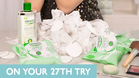 SimpleSkinUS's tweet photo. Who said a #cateye was easy? Our gentle Cleansing Wipes will get you through ALL your attempts to nail this night out look! #MakeUp4Makeup https://t.co/vyu0DOFcYS