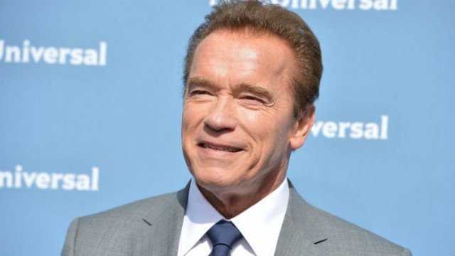 thehill's tweet photo. Schwarzenegger promises to match donations in fight to "terminate gerrymandering" https://t.co/eIOCWuXSa4 https://t.co/rJVWSTHSrQ