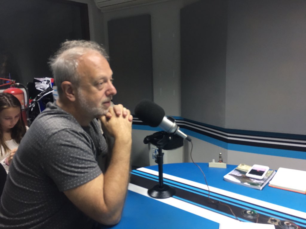 Great to be on Radio Splendid to talk ed policy and teachers in Argentina with <a href="/Gefischman/">Gustavo E. Fischman</a> <a href="/SilviaBacher/">Silvia Bacher</a> @AGavrielatos <a href="/eduint/">Education International</a>