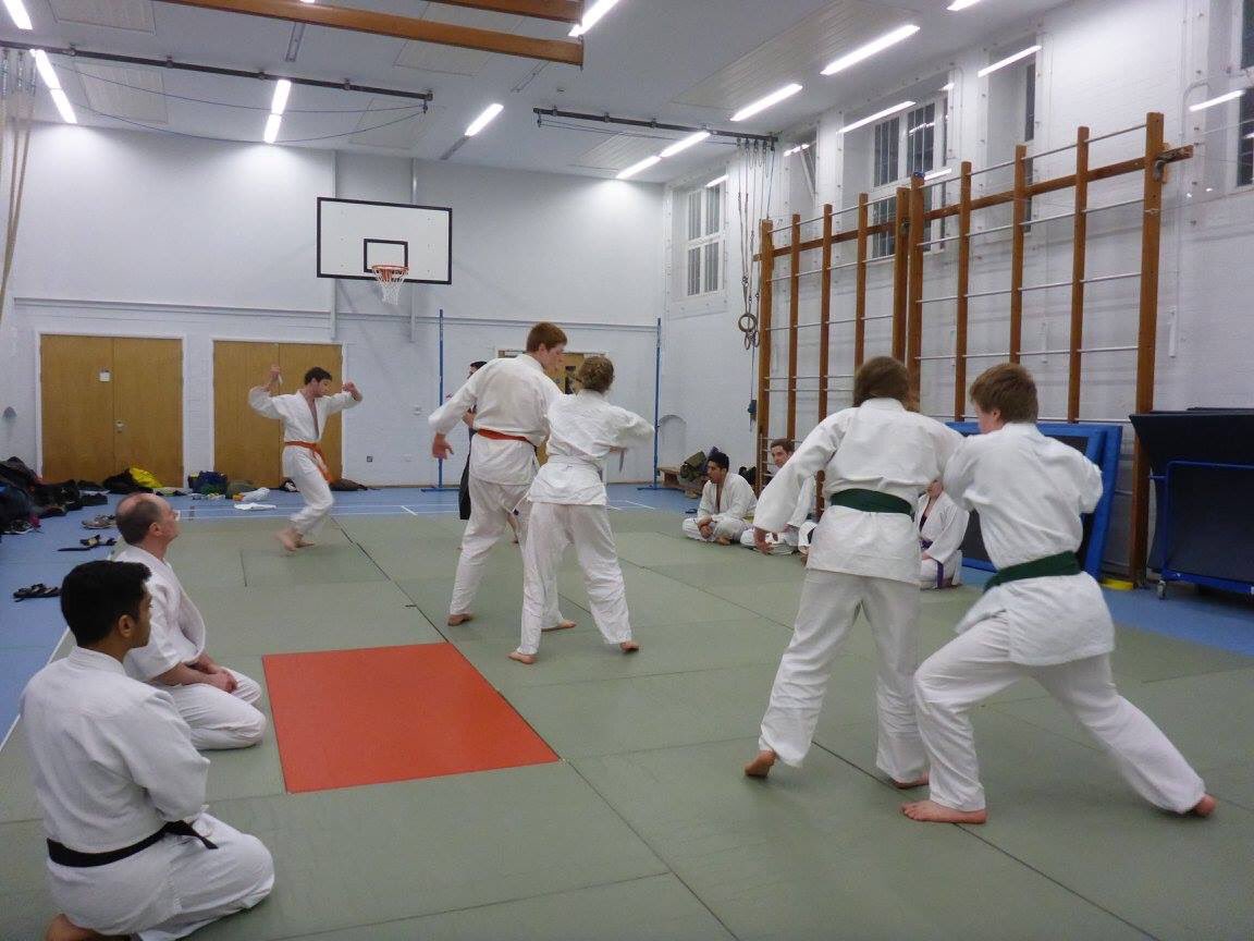 ReadingJitsu's tweet photo. Just three days and counting until Reading club is back in the dojo! Have a good weekend all, see you then! #lovejitsu #jitsufamily #UofR https://t.co/P6wh1xyZB5