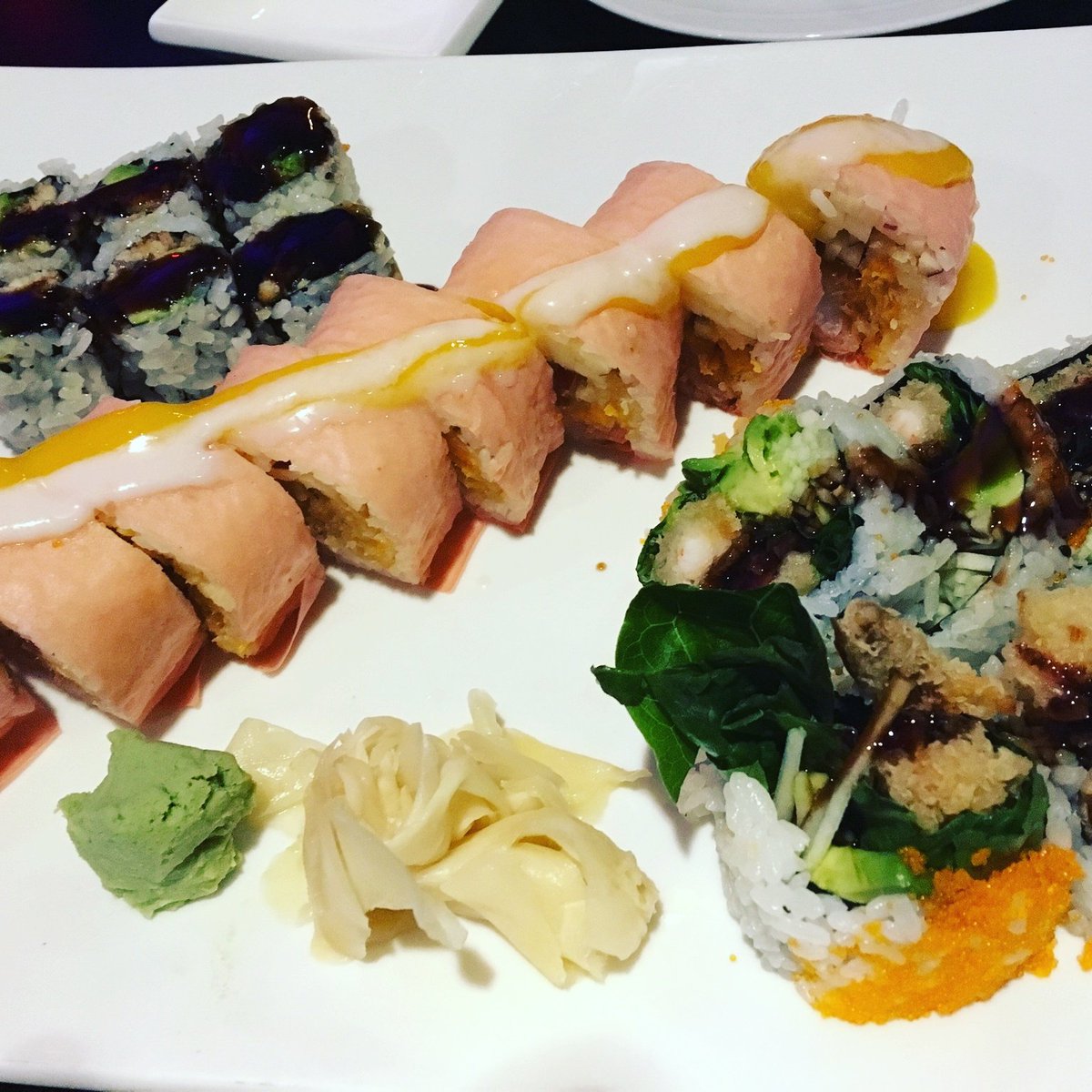 funpearlparty's tweet image. #datenight #prettyinpearls #fresh #sushi #greengoodness #iloveus