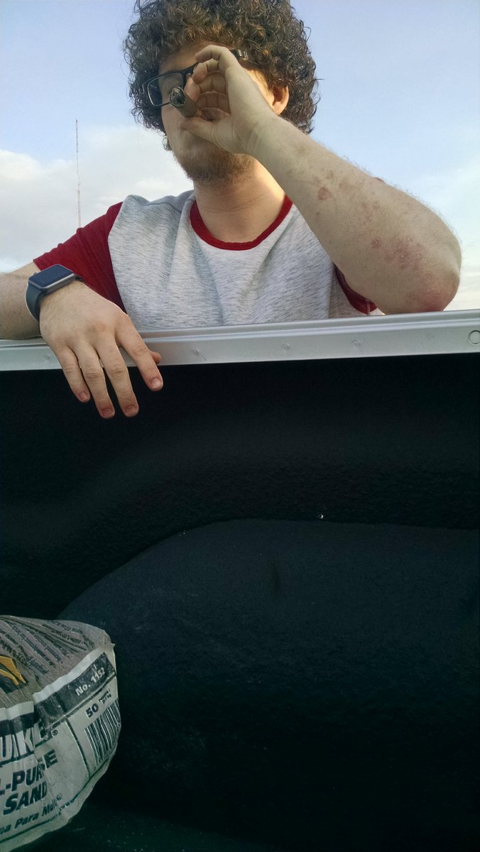 Blain_Perkins's tweet photo. Weed is gay smoke cigars instead https://t.co/HNX4OG0yR9