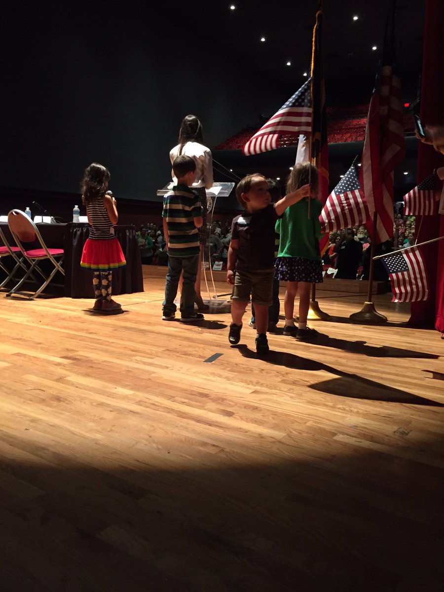 HTXRising's tweet photo. We rise. #TownHall #HTXRising #progress @AntonioArellano https://t.co/PZJZU0anqf