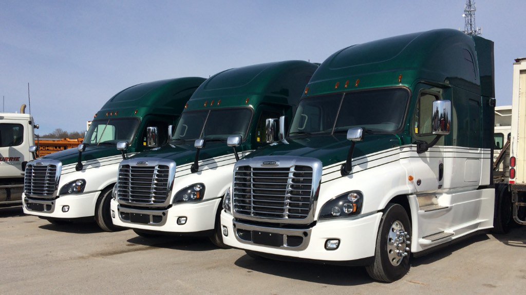 Congratulations ACL on your 3 new <a href="/freightliner/">Freightliner Trucks</a> #Cascadia's #DD15 #trucking #custompaint #trucks #freightliner