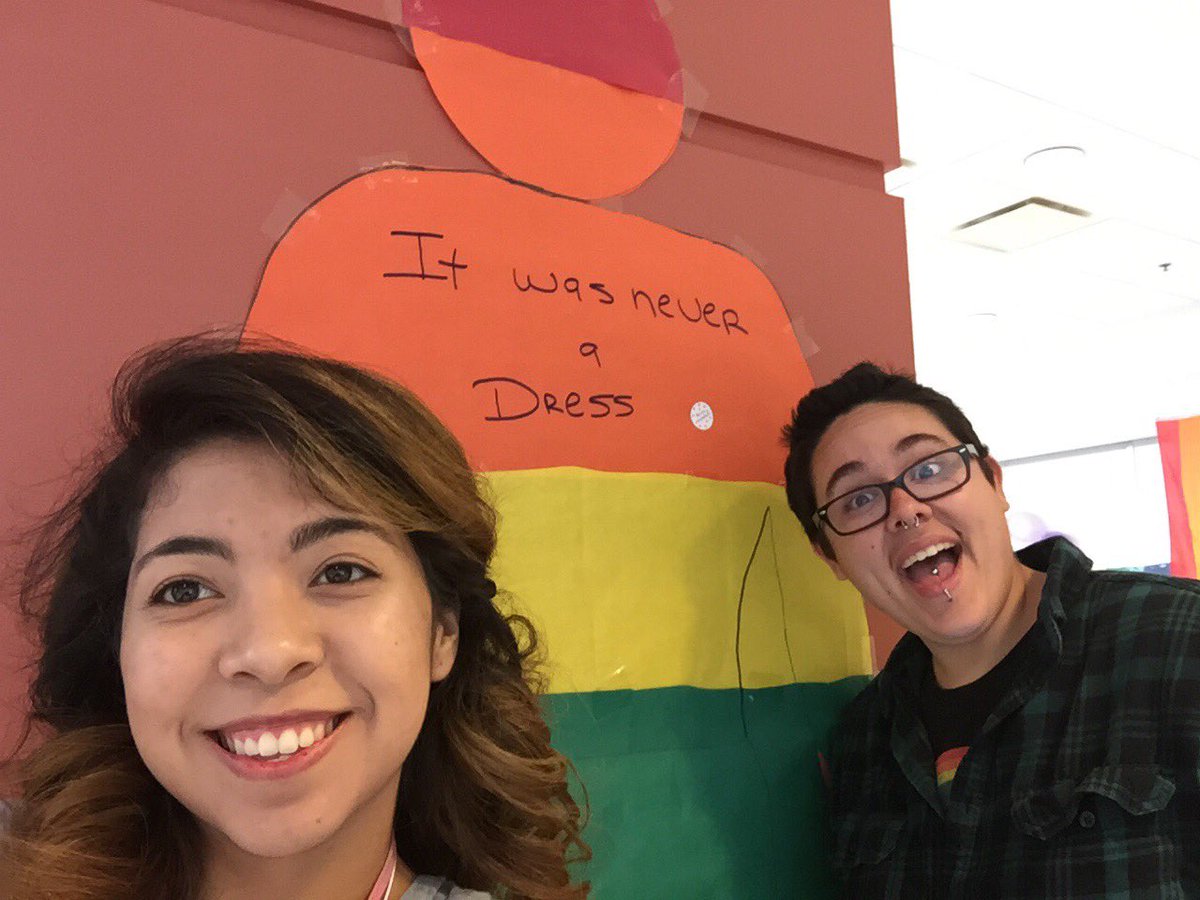 jazl123's tweet photo. In the selfie zone with Mel #ColorFEST2017 @colorfest https://t.co/0JDZ8mvmSY