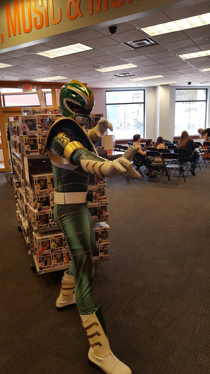 ToylabHQ's tweet photo. Just got back from #FriedPieCon @2ndandcharles had a great time! https://t.co/8LFCNUqMpc