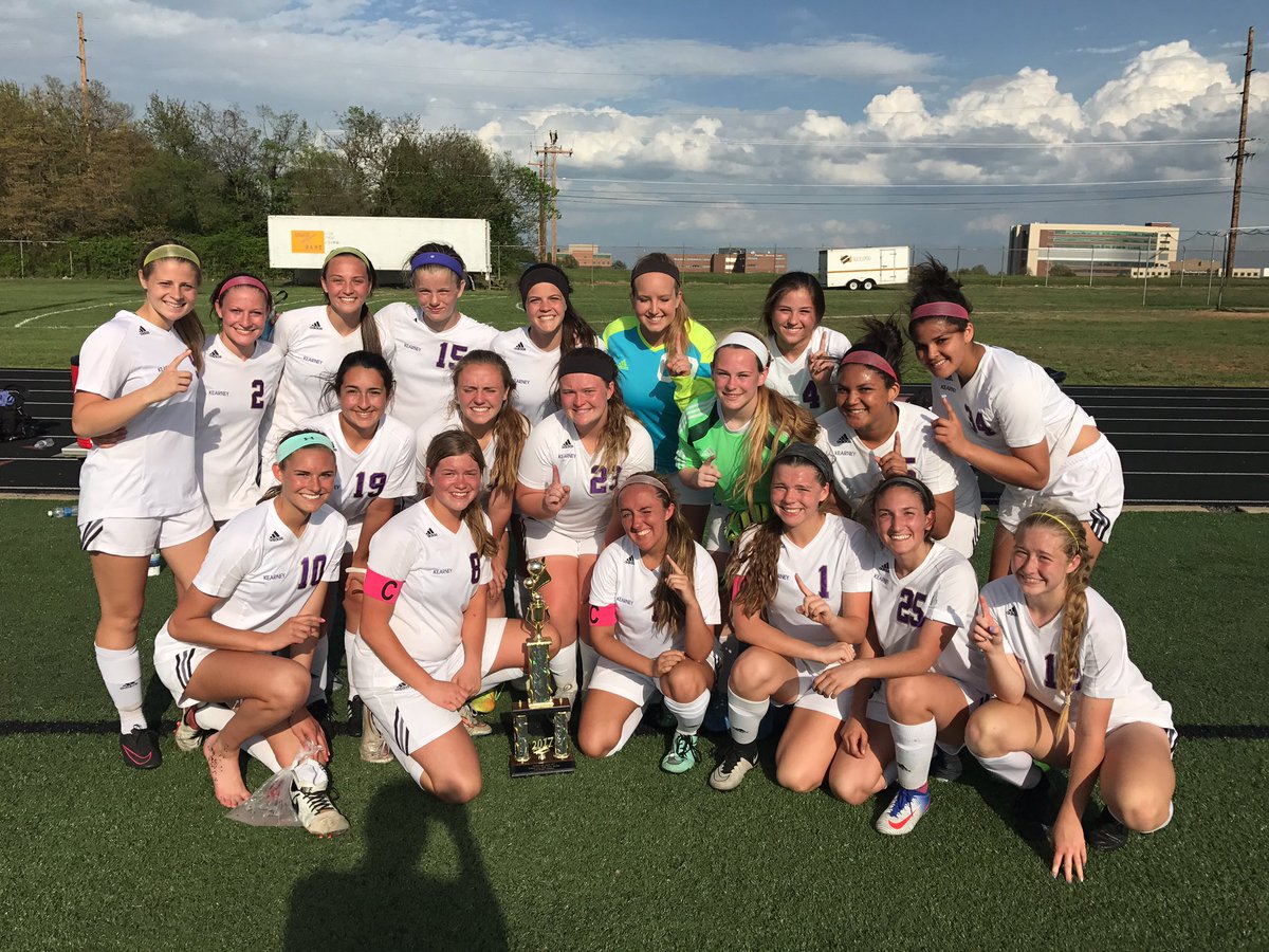 girls_khs's tweet photo. Tournament champs! https://t.co/xh9uJBTbg2