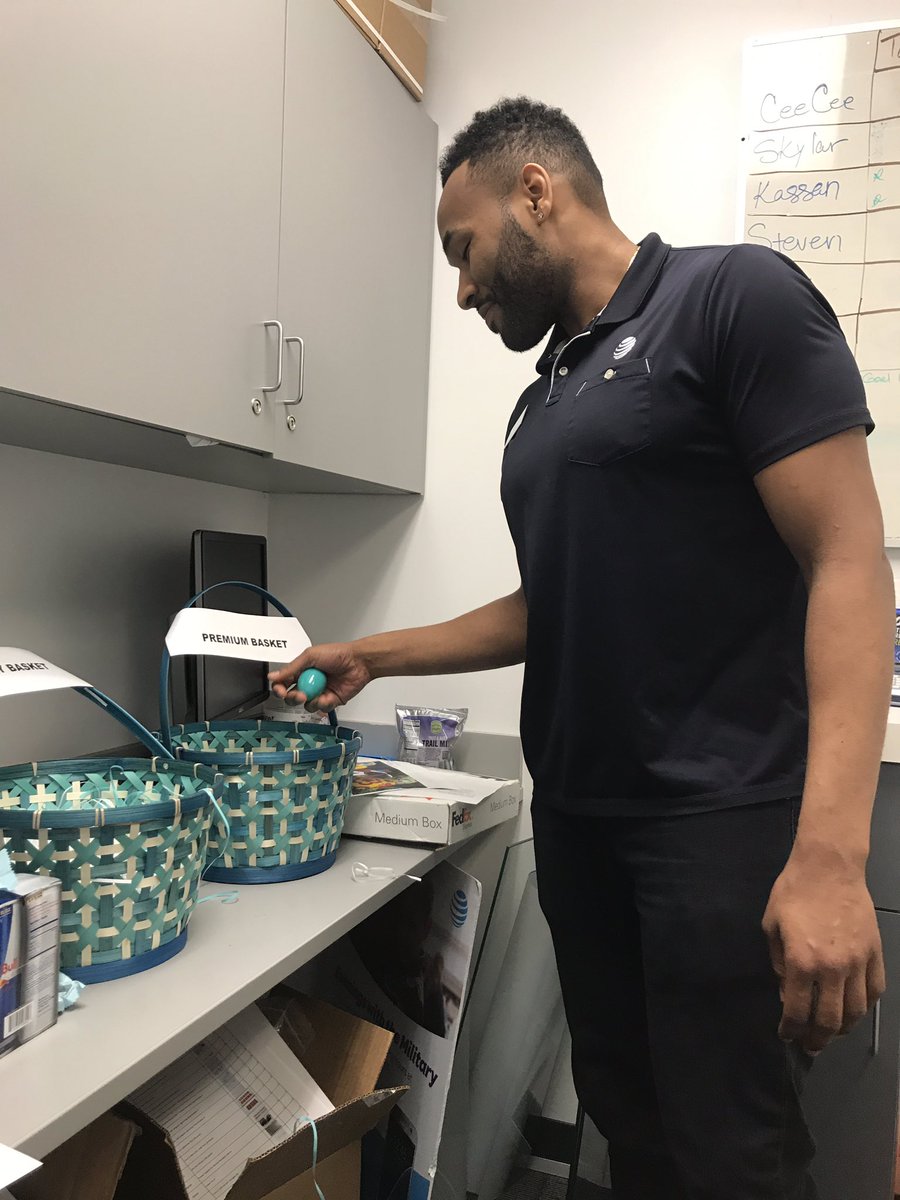 Norfolk4Square's tweet photo. #easter #Norfolkway #attemployee @cjay090 @jd4180 @ErickDAlvarez14 Rey is the first with a Premium egg!! He wins a mophie wireless kit!!! https://t.co/Tg07YBRznP