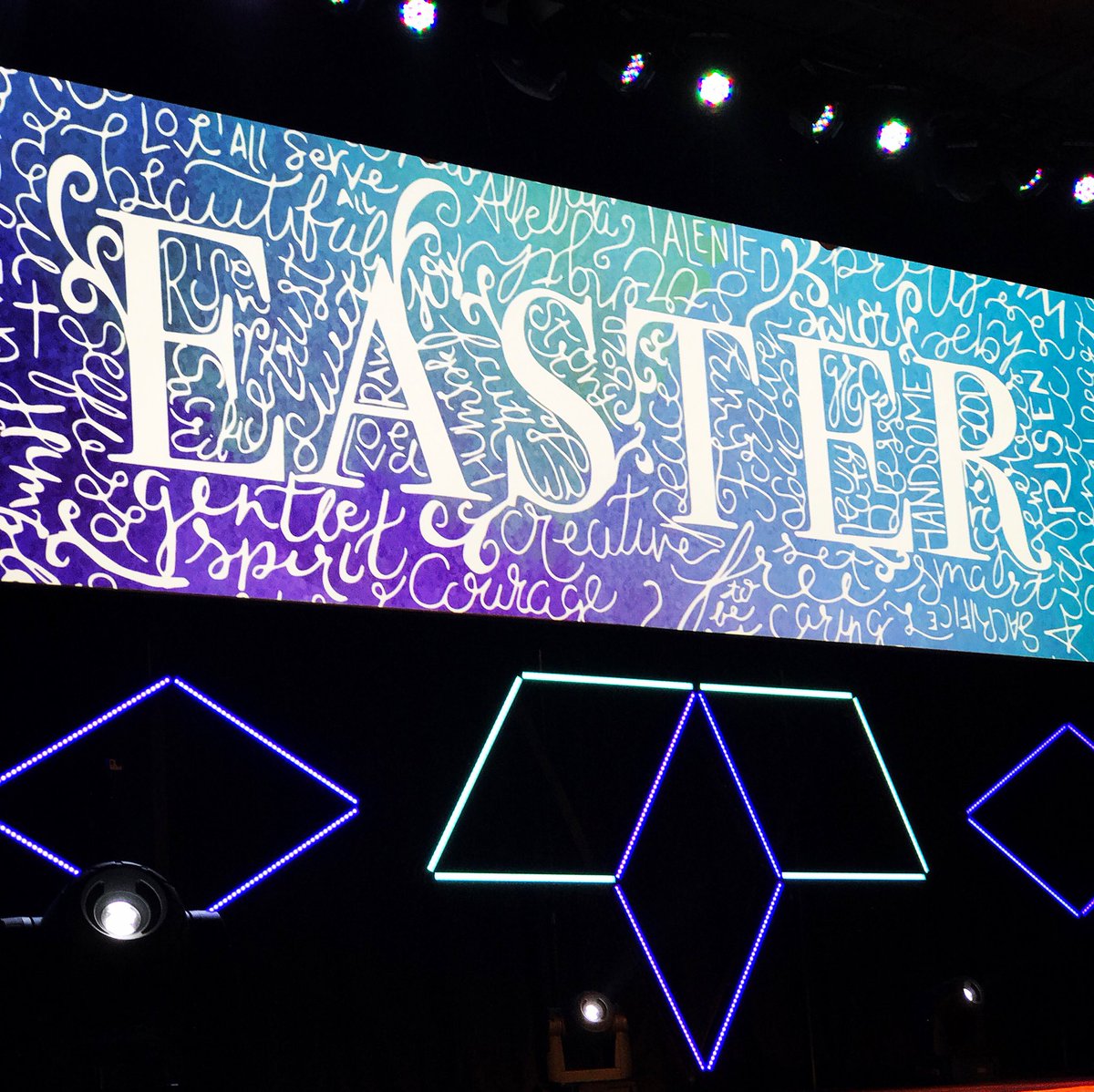 kylejackson1's tweet photo. Get to your location tomorrow for Easter! Incredible worship, message &amp; life changing stories! #FortMyers #Gateway #CoconutPoint #Easter https://t.co/uNFbaIiHTY