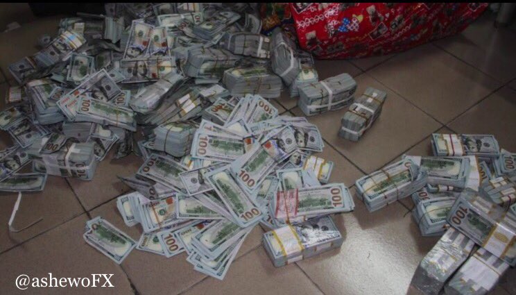 mendnigerdelta's tweet photo. Your Opinion: What should the #Buhari administration do with this $43M?
Nigeria's anti-graft body uncovers #$43m https://t.co/dOoM3HjxTe