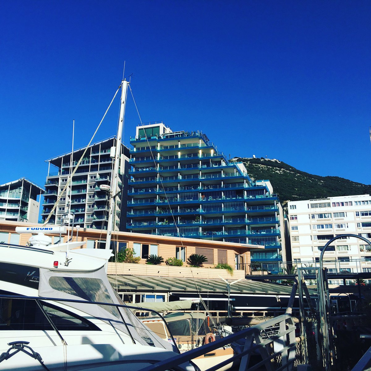 VIPVIKKYS's tweet photo. #Gibraltar #oceanvillage https://t.co/kgNsQfOkSA
