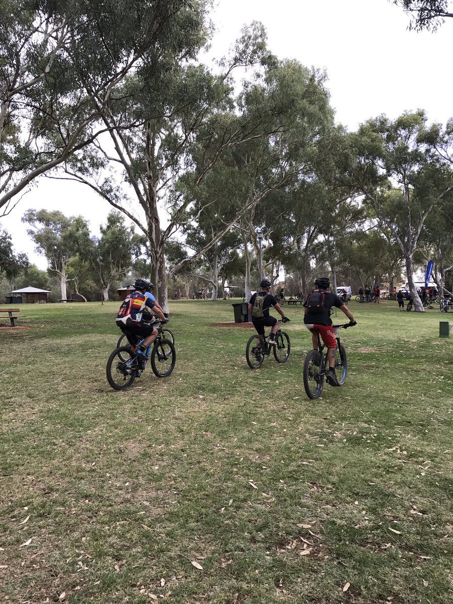 damienjryan's tweet photo. Mountain Bike enthusiasts racing through Central Australian outback. @AspTelegraph @NTSportRec https://t.co/0RNioDH0E2