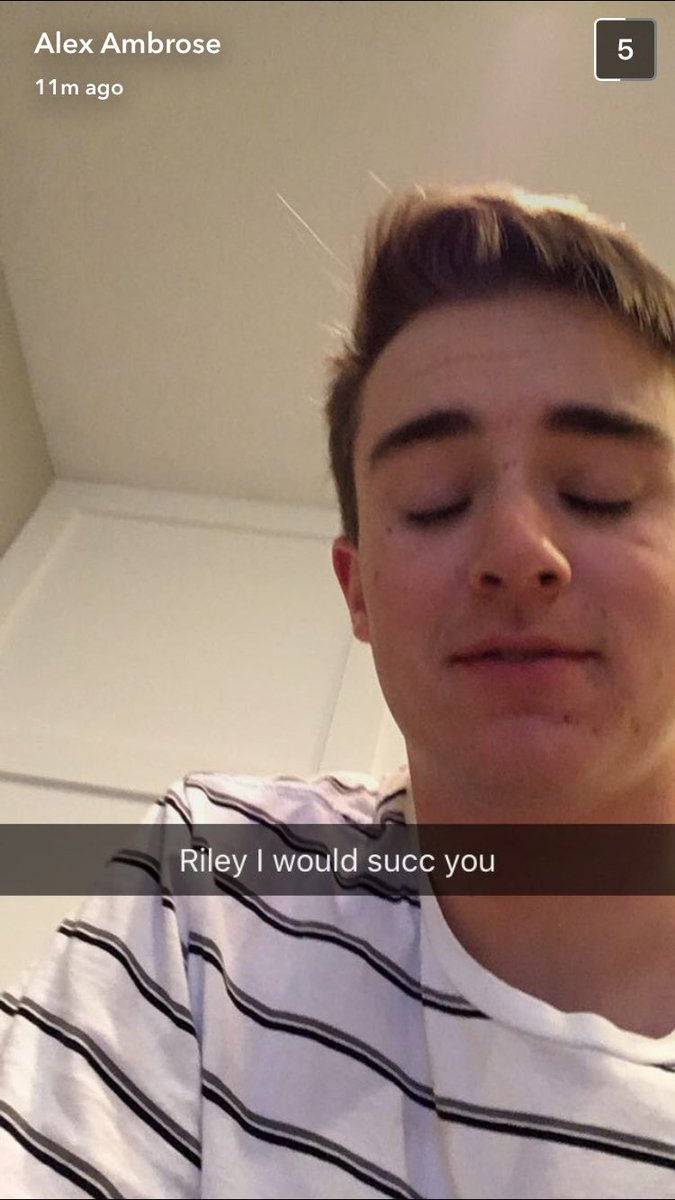 rileyschnit's tweet image. Happy day of birth to the meme lord himself🎉🔥Keep the memes a flowing you sexy beast @AlexAmbrose6