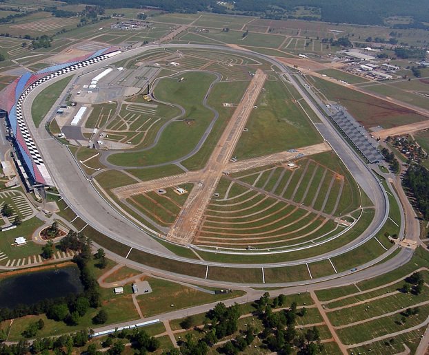 Cfootracing's tweet photo. Talladega: The site for Chickenfoot’s first ever regular season race featuring Stages. S1: 2-30, S2: 32-60, S3: 62-94. #SeasonX https://t.co/VyAAWaS4a6