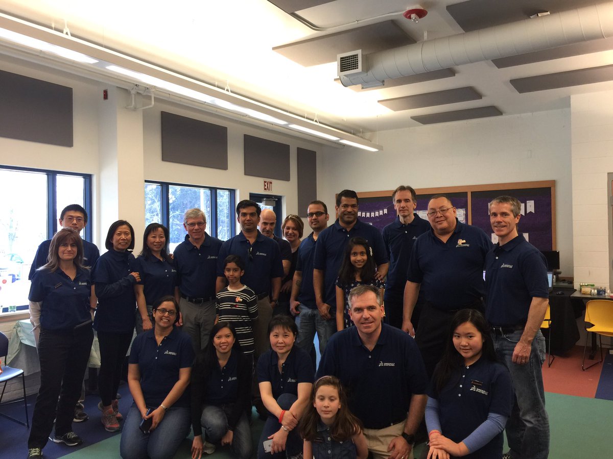 anniec9501's tweet photo. TeamDassault promoting #STEAM at @BGC_FL Central MA Science Fair #swappsforkids @SOLIDWORKS @3DSNorthAmerica https://t.co/GFS8sJzoh3
