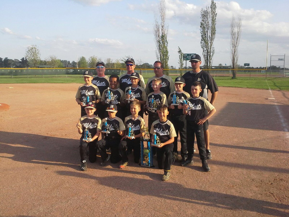 Neosho Wildcats, 1st Place Champion Diamonds 10u